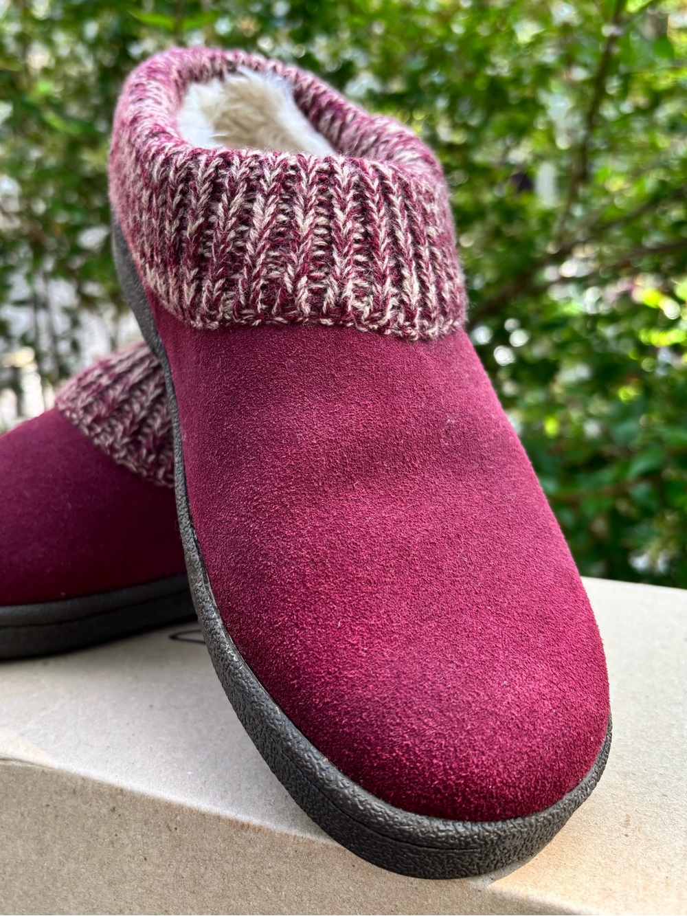 Clarks Women's Slip-On Suede Slipper Boot in Burgundy 7W